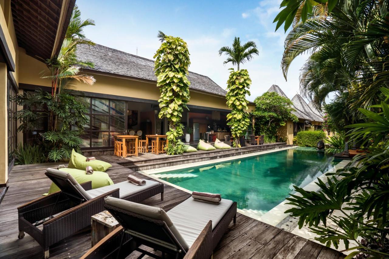 Lautan Kupu - Kupu Villas Kuta  Exterior photo