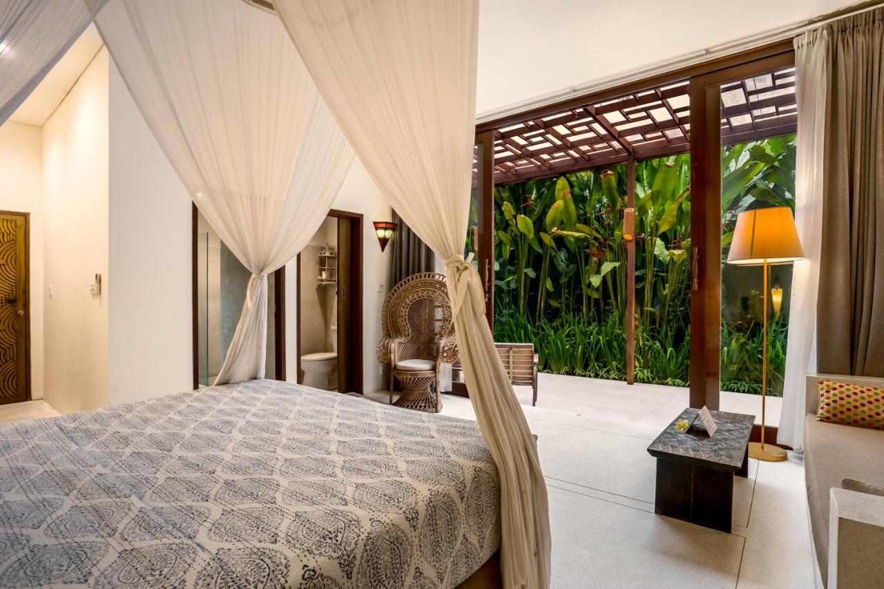 Lautan Kupu - Kupu Villas Kuta  Exterior photo