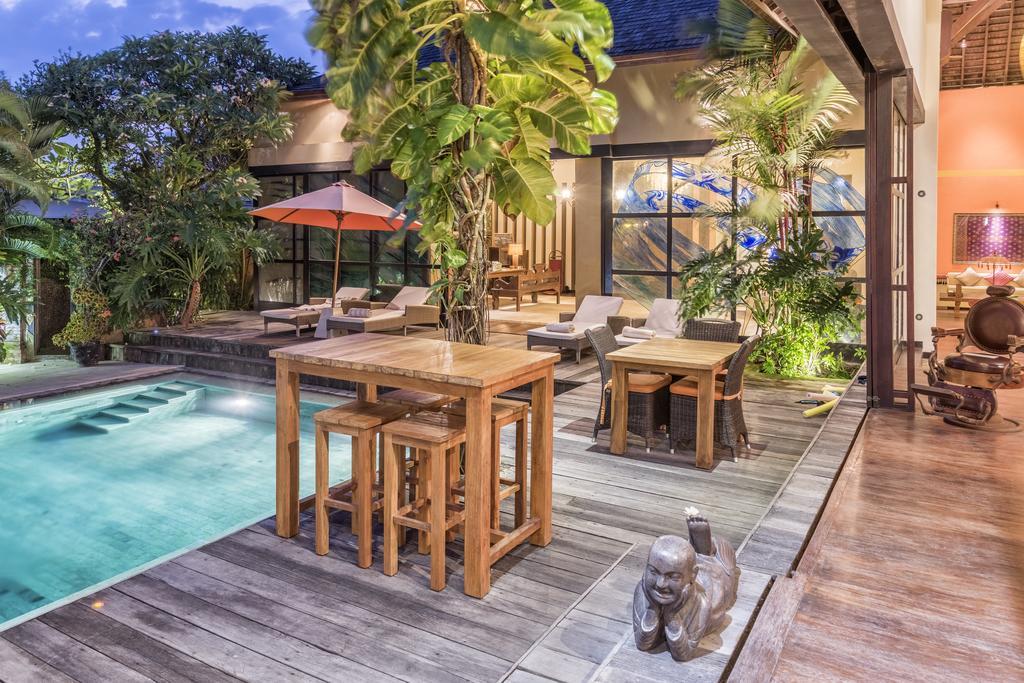 Lautan Kupu - Kupu Villas Kuta  Exterior photo