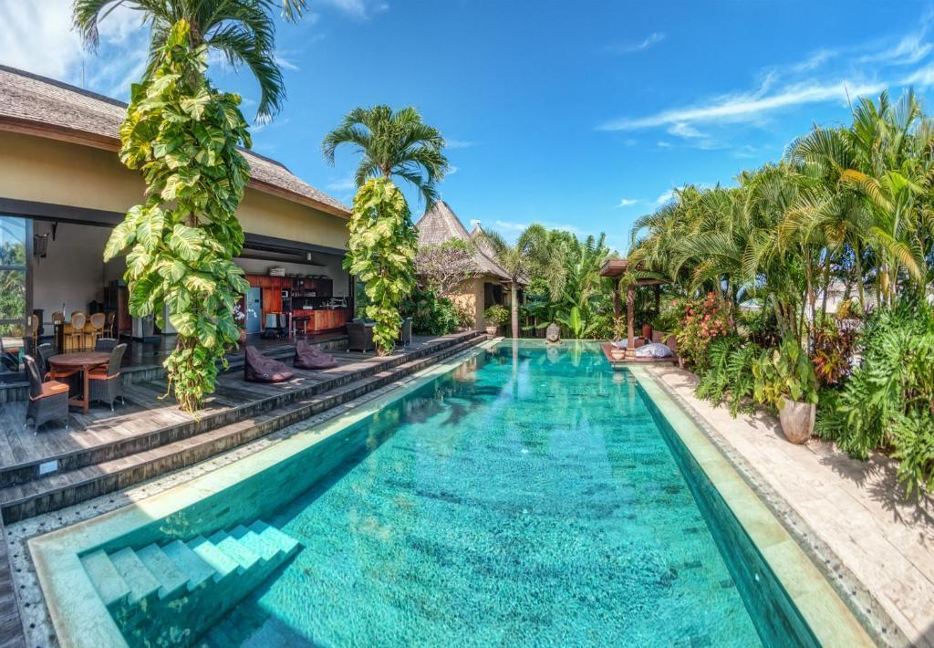 Lautan Kupu - Kupu Villas Kuta  Exterior photo